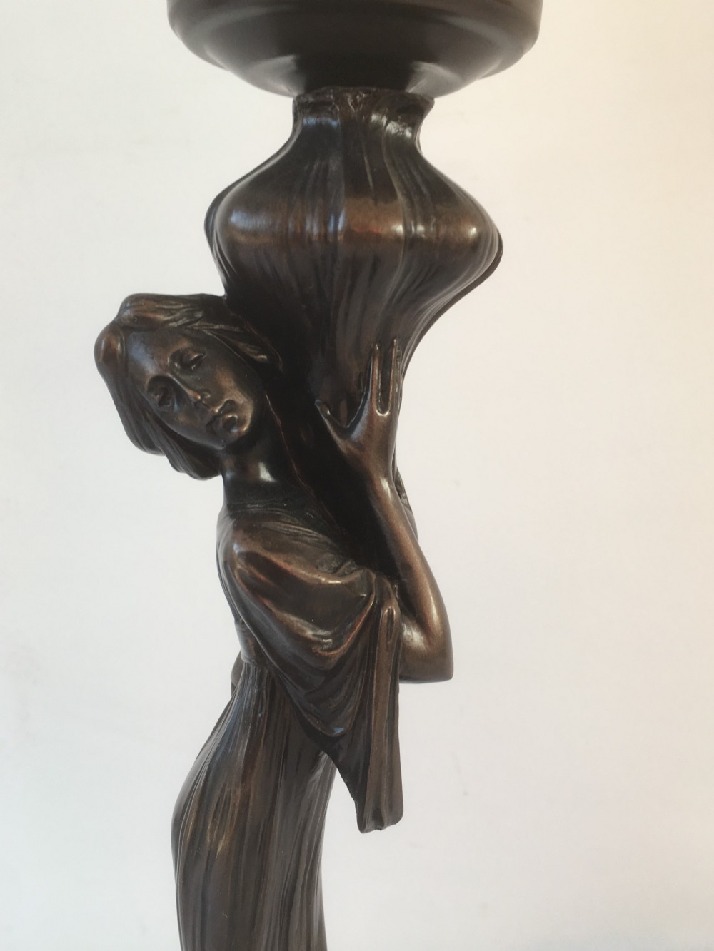 art deco style globe lamp
